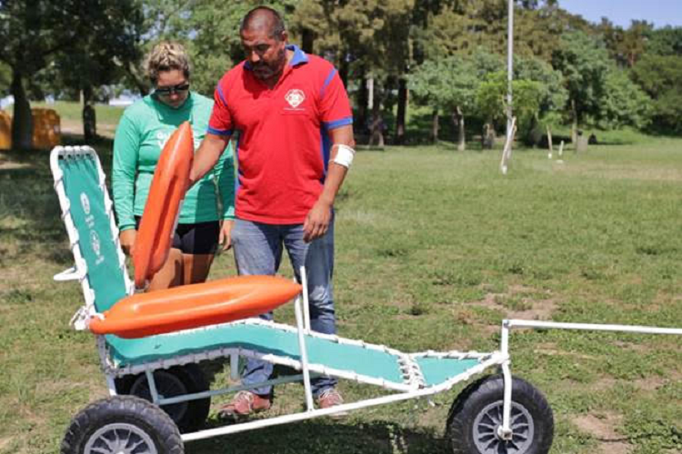 El Parque del Sur ya cuenta con una silla anfibia