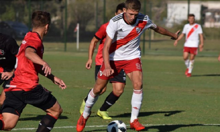 Unión incorpora a Rodrigo Castillo para la reserva y definió lo de Pajarito Juárez