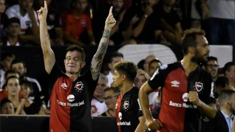 Newell´s le ganó a San Lorenzo un partido parejo y sumó tres puntos clave