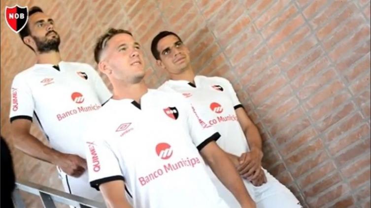 Con un video, Newell ´s presentó el diseño de su camiseta alternativa