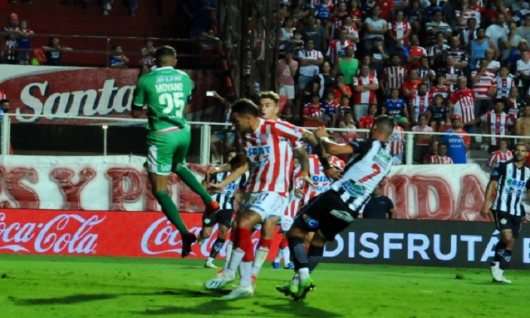 Unión sigue sin sumar de a tres: el Tatengue empató sin goles ante Central Córdoba (S.E)