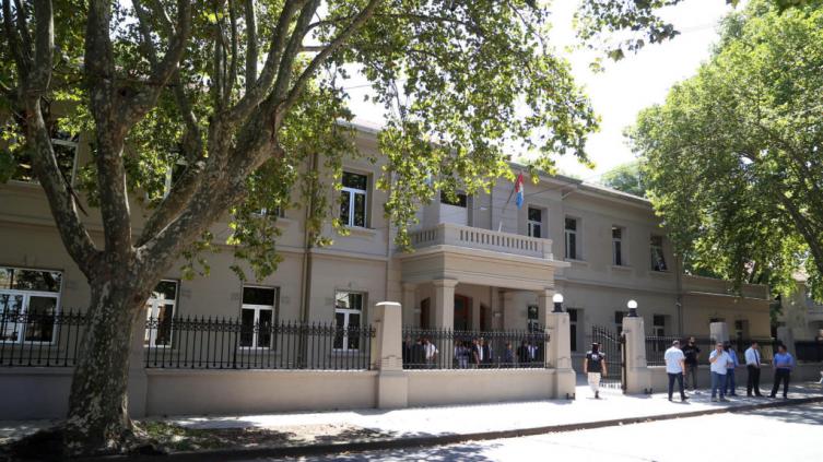 Iba a ser imputado y se escapó de la sede de la ex PDI