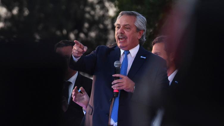 Alberto Fernández: 