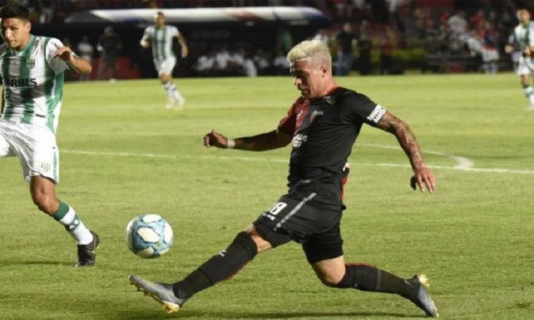 Brian Fernández se incorporaría a la Reserva para sumar minutos