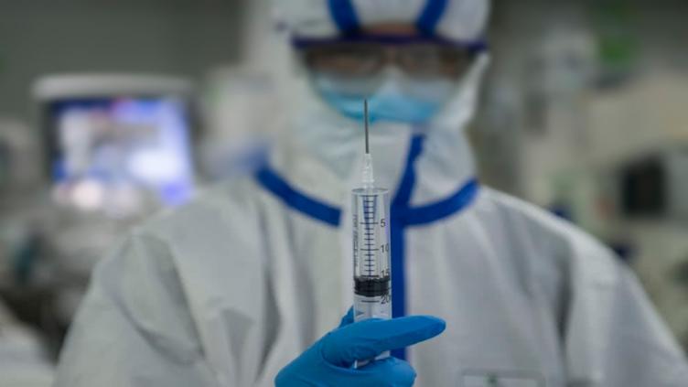 Coronavirus: confirman la primera muerte en el Reino Unido