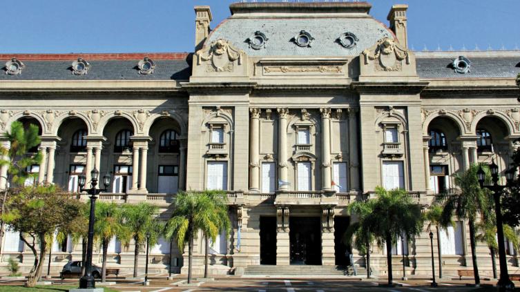 La provincia adhiere en su totalidad a las disposiciones nacionales