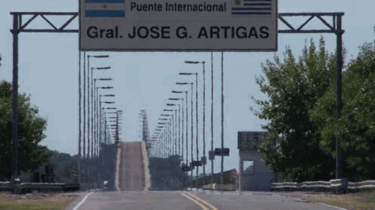 Uruguay anunció el cierre total de la frontera con la Argentina