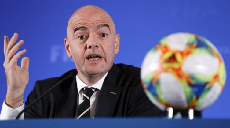 Sueldos, contratos, despidos… La visión de FIFA en medio del parate del fútbol