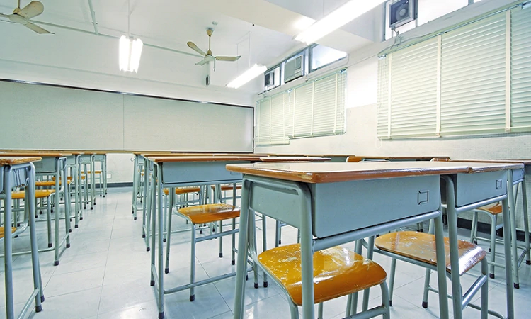 Las clases no volverán el 1 de abril y el Gobierno analiza una suspensión prolongada