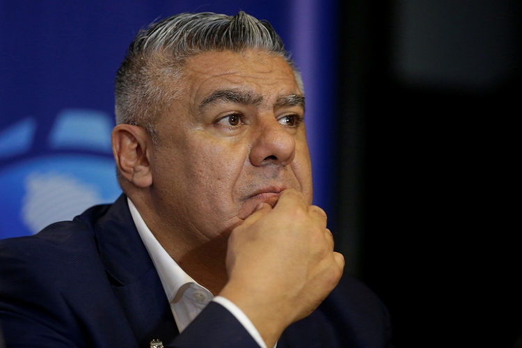 Tapia apuntó contra los “pícaros” que quieren beneficiarse por la suspensión del fútbol