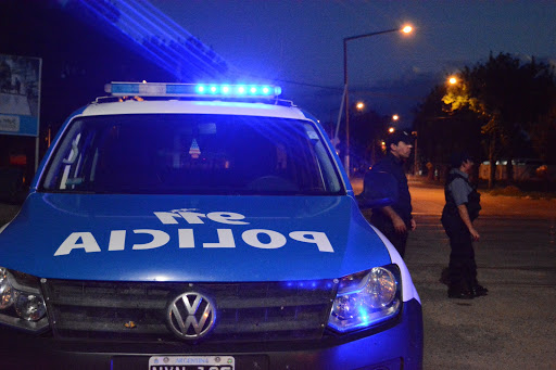Un hombre y sus hijos asesinaron a un joven en Oliveros