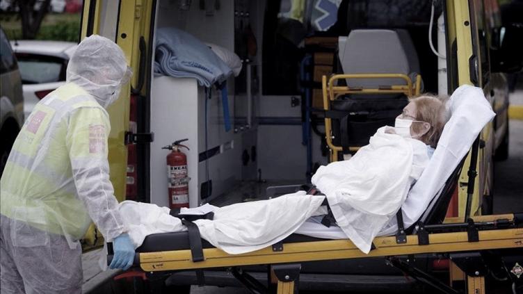 España suma 605 nuevos fallecidos, el incremento más bajo en 18 días