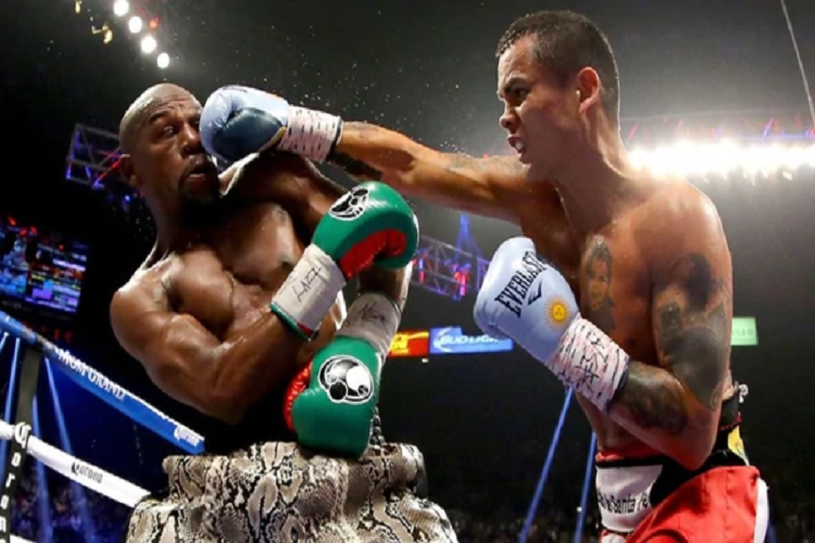 Maidana reveló que conserva el diente que le voló a Floyd Mayweather y anunció el increíble destino que le dará