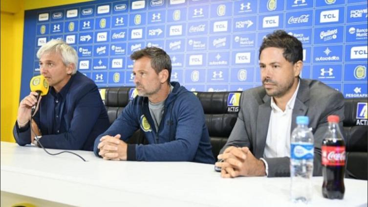 Di Pollina desmiente que Rosario Central ya haya decidido bajar los sueldos del plantel