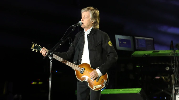 Paul McCartney criticó a los mercados chinos: “Es un poco medieval comer murciélagos”