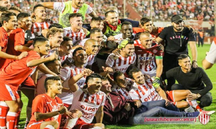 Reencuentro de ex de Unión en las redes sociales