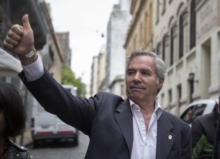 Solá confirmó que se traerá 