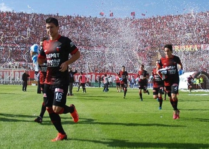 Ex Colón regresó a su pueblo para seguir con la cuarentena y fue echado por los vecinos