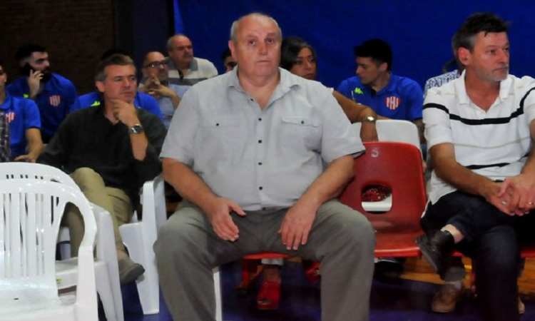 Spahn piensa que el fútbol volvería para septiembre