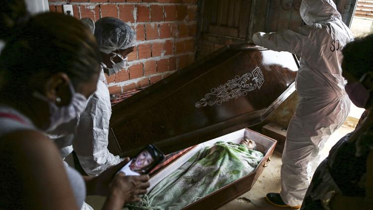 Brasil volvió a batir el récord de muertes diarias por coronavirus