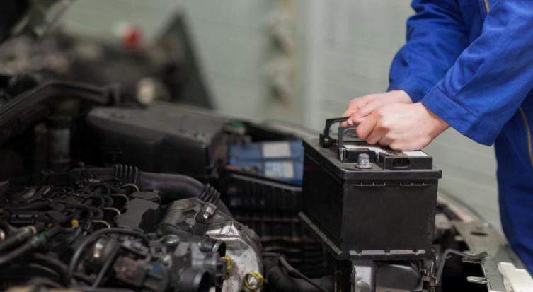 Consejos para mantener la batería del auto en cuarentena	