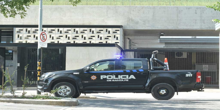 Confuso episodio dejó dos heridos y una pareja detenida