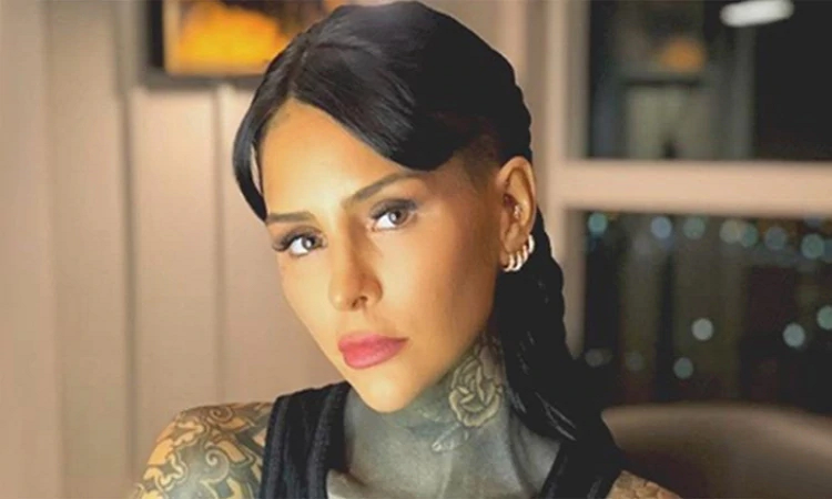Cande Tinelli quiso teñirse de rubio en su casa, pero el resultado no fue el esperado: “Hice una cag...”