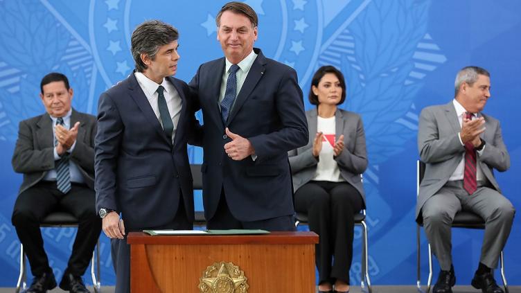 Tras sólo 28 días en el cargo, renunció el ministro de Salud de Brasil, 