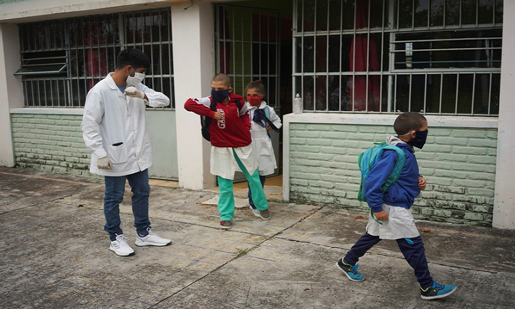 Al menos 5 provincias le pedirán al Gobierno adelantar el regreso a las aulas