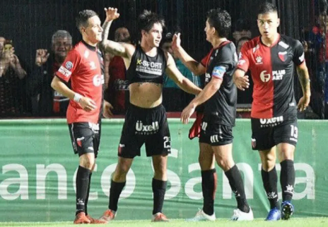 Braian Galván seguiría en Colón