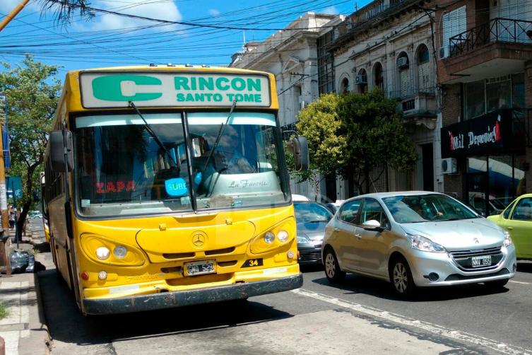 Se levantó el paro de transporte interurbano en Santa Fe