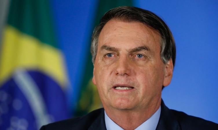 Anonymous Brasil publicó datos personales de Jair Bolsonaro y sus hijos
