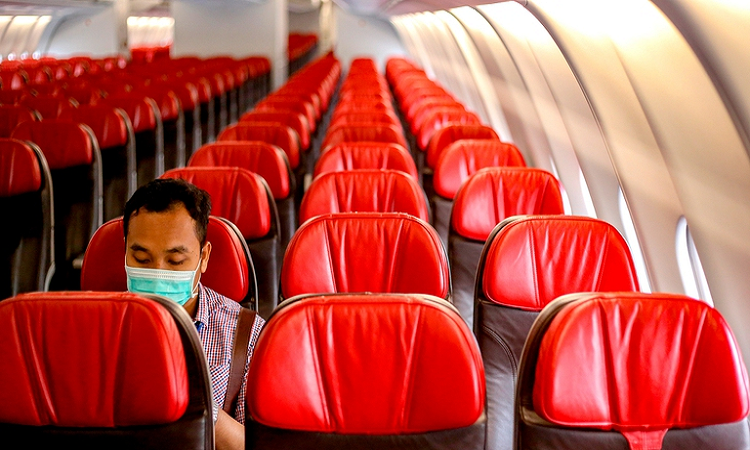 Así será el nuevo protocolo para volver a volar en avión de forma segura