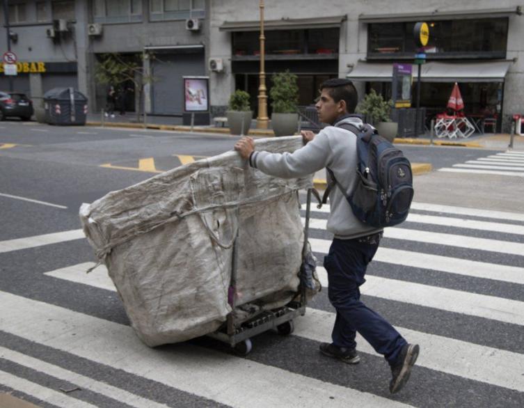 Casi 900 mil personas se quedaron sin trabajo durante la cuarentena