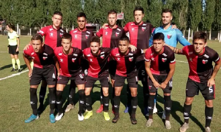 Colón busca asegurarse a dos defensores
