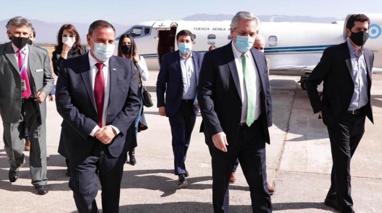 Alberto Fernández no viajará a Rosario por el Día de la Bandera