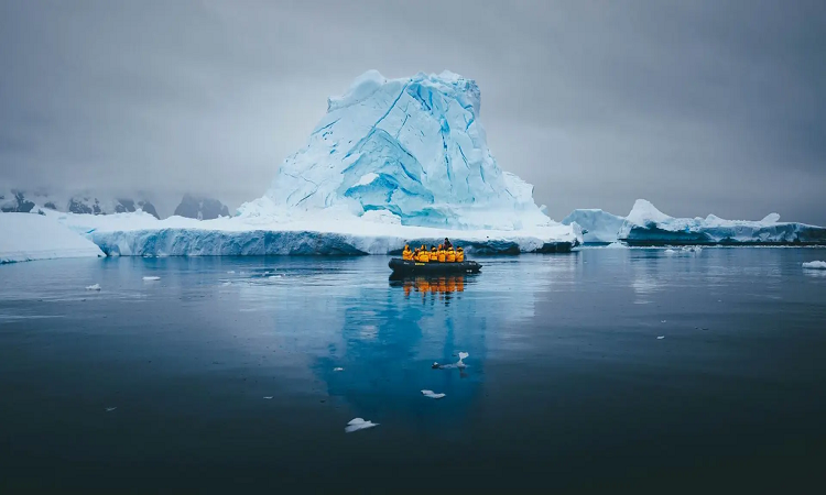 Del Ártico a la Ántartida, una vida entre témpanos de hielo suspendida en cuarentena