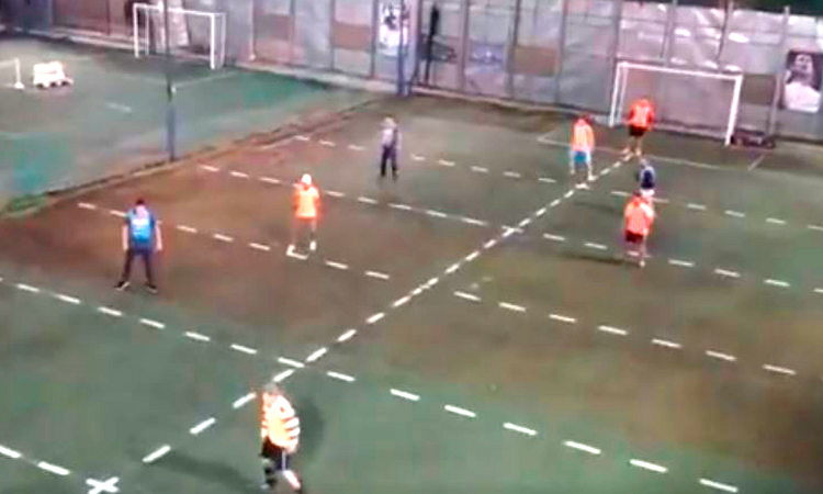 “Metegol humano”: el fútbol 5 que crearon para cumplir con el distanciamiento social