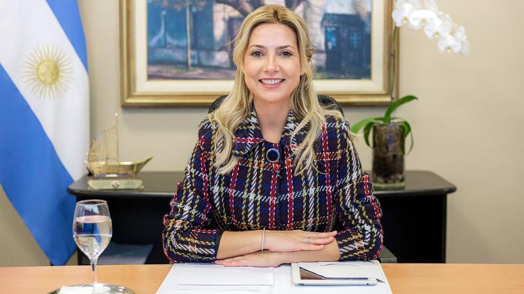 La primera dama y su encuentro virtual con maestros de diferentes provincias