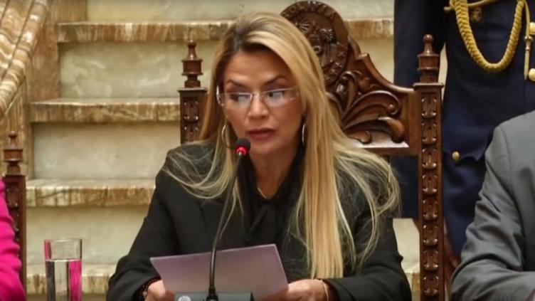 El Gobierno de facto de Añez pone al ministro de Defensa a cargo de Salud