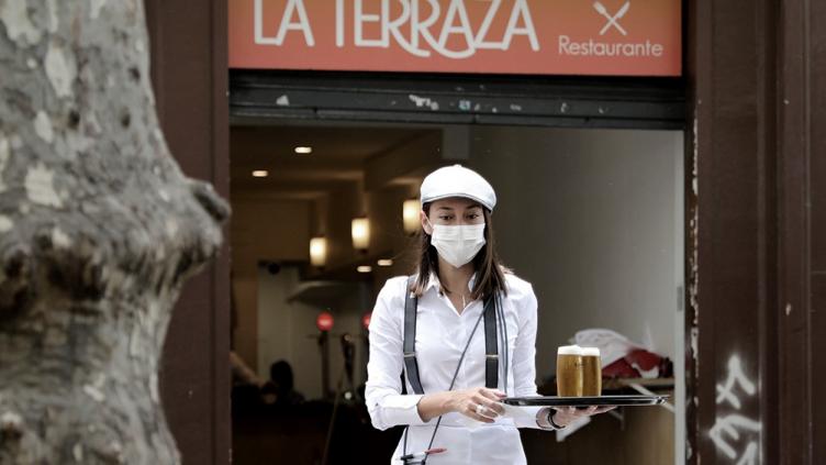 Otra región de España impone el uso del tapabocas para evitar contagios
