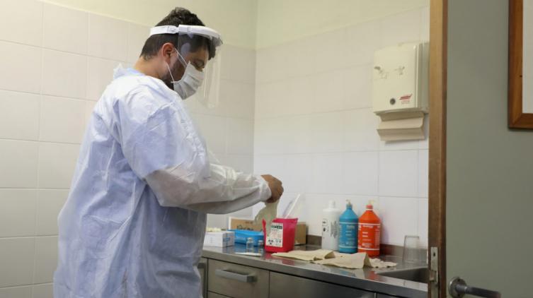 Coronavirus: Un nuevo paciente recibió el alta tras ser tratado con plasma