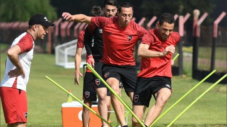 Newell's inició el operativo Lema para retener al defensor central
