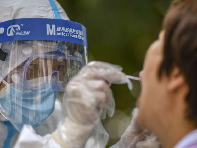 China: 100 nuevos casos en 24 horas 