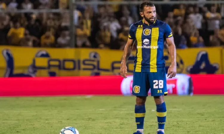 Unión se interesó en Lucas Gamba