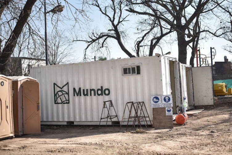 Con la instalación del obrador, se retoman los trabajos en el desagüe Espora	