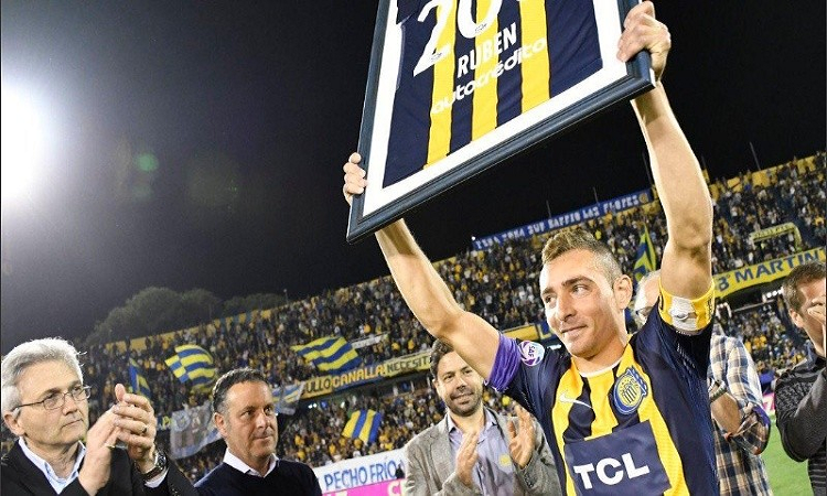 Carloni desmintió que la comisión directiva de Rosario Central haya estado distanciada de Marco Ruben
