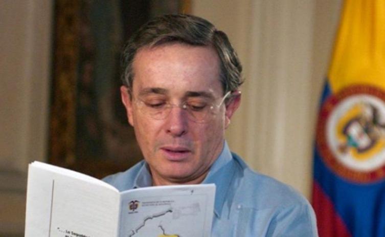 Colombia: Álvaro Uribe tiene coronavirus