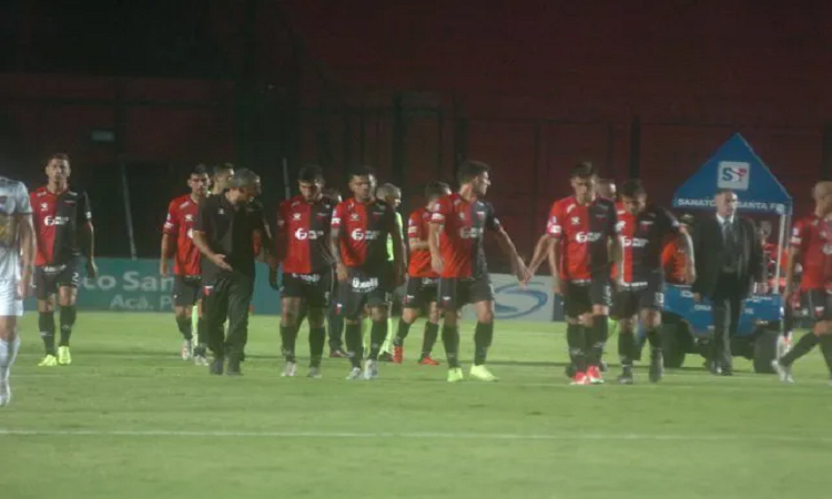 Se hizo publico el dinero que reclaman los jugadores de Colón