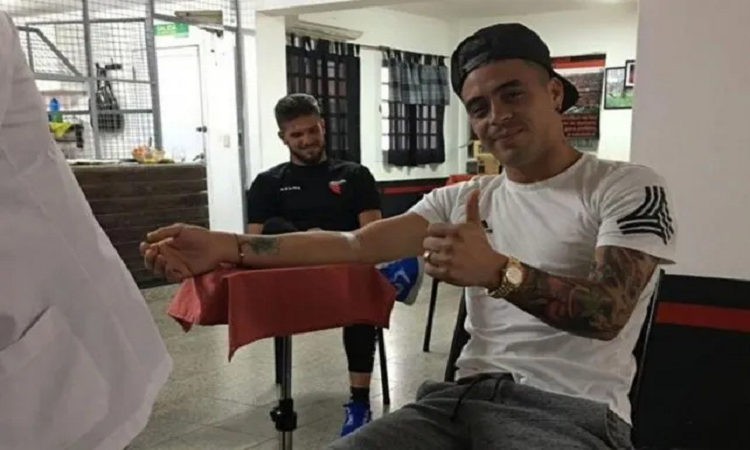 Le harán un nuevo hisopado a Brian Fernández 